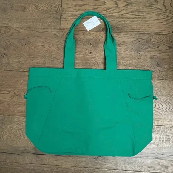Lululemon Side-Cinch Shopper Bag 18L, Emerald Ice - NWT - Picture 4 of 9